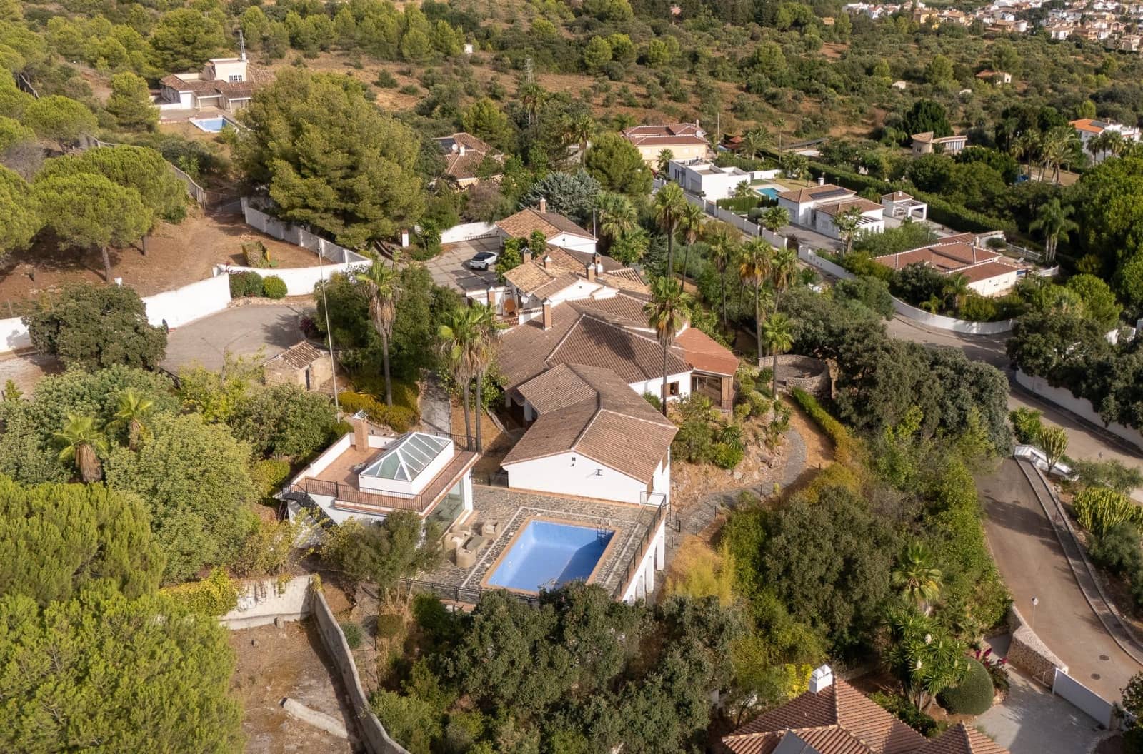 13 bedroom Villa for sale in Alhaurin el Grande with pool garage - € 2,850,000 (Ref: 9171413)