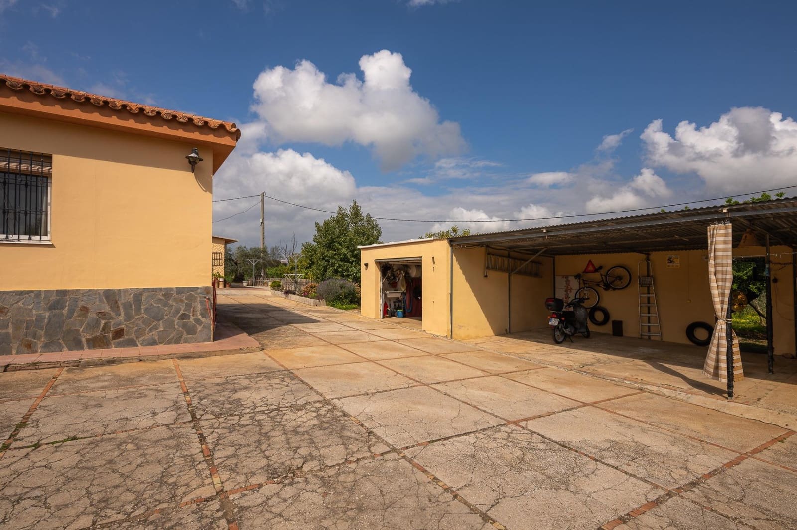 4 bedroom Finca/Country House for sale in Alhaurin el Grande with pool - € 765,000 (Ref: 9255283)