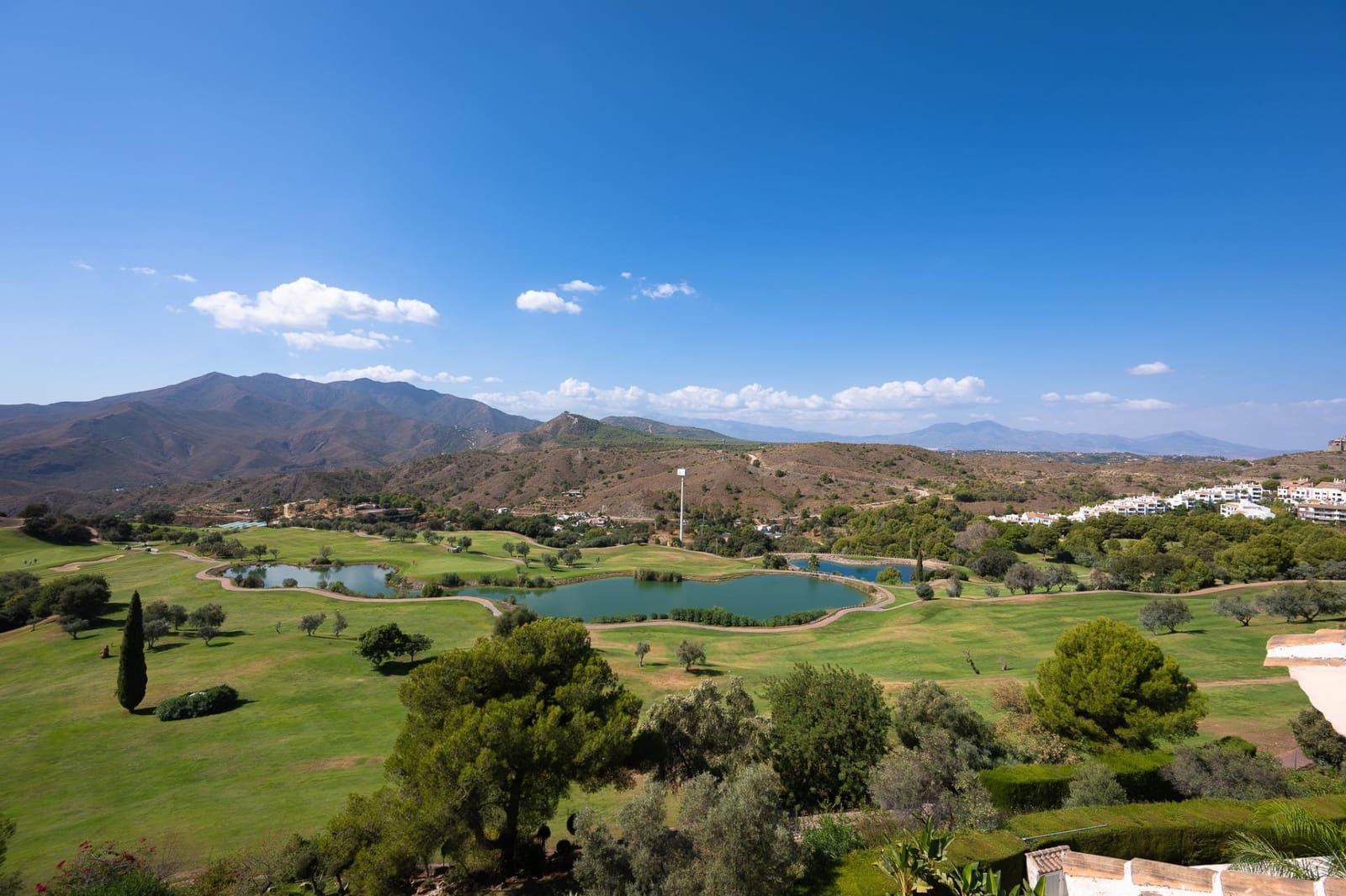 3 soveværelse Penthouse til salg i Alhaurin Golf med swimmingpool - € 530.000 (Ref: 9343218)