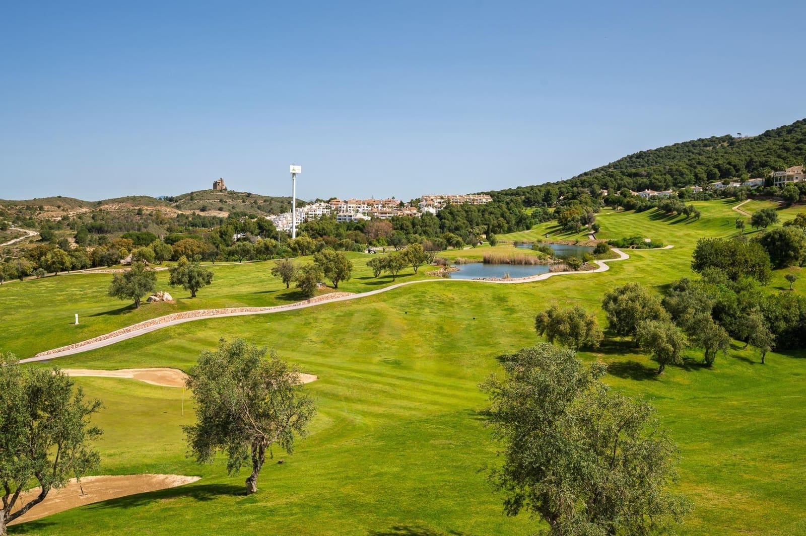 2 soverom Penthouse til salgs i Alhaurin Golf med svømmebasseng - € 340 000 (Ref: 9353623)