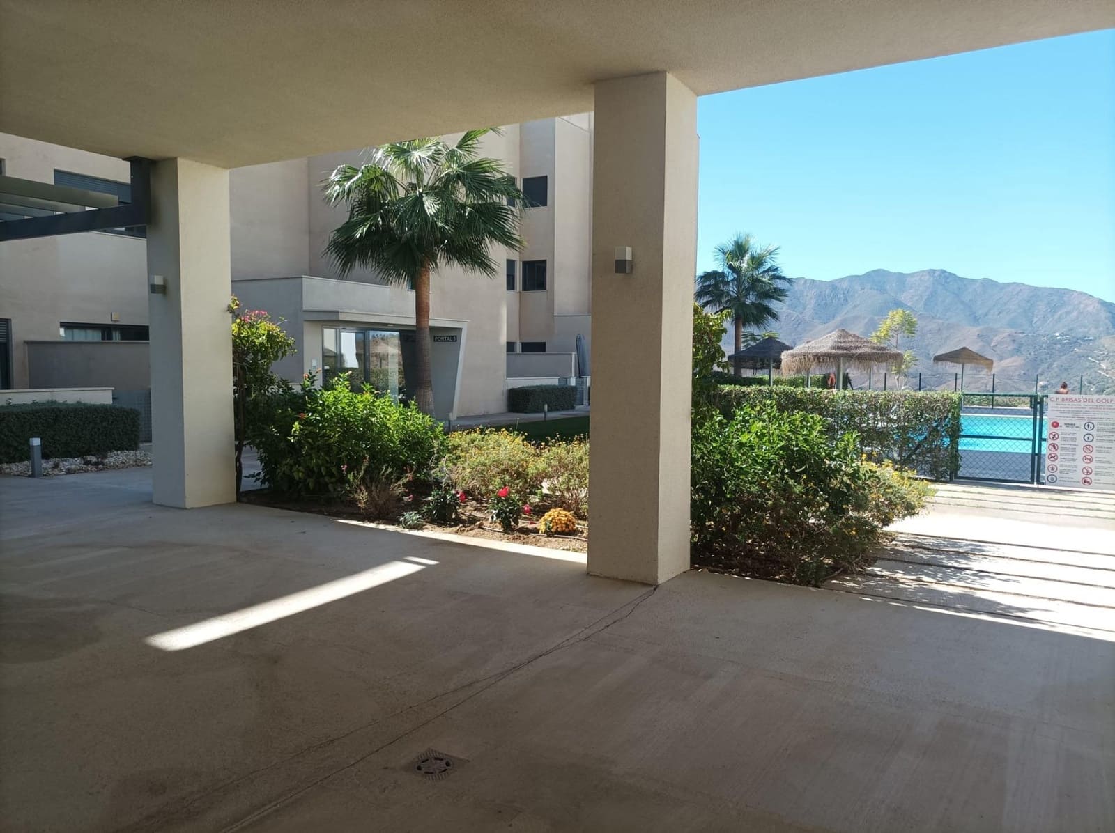 2 soverom Penthouse til salgs i Alhaurin Golf med svømmebasseng - € 340 000 (Ref: 9353623)