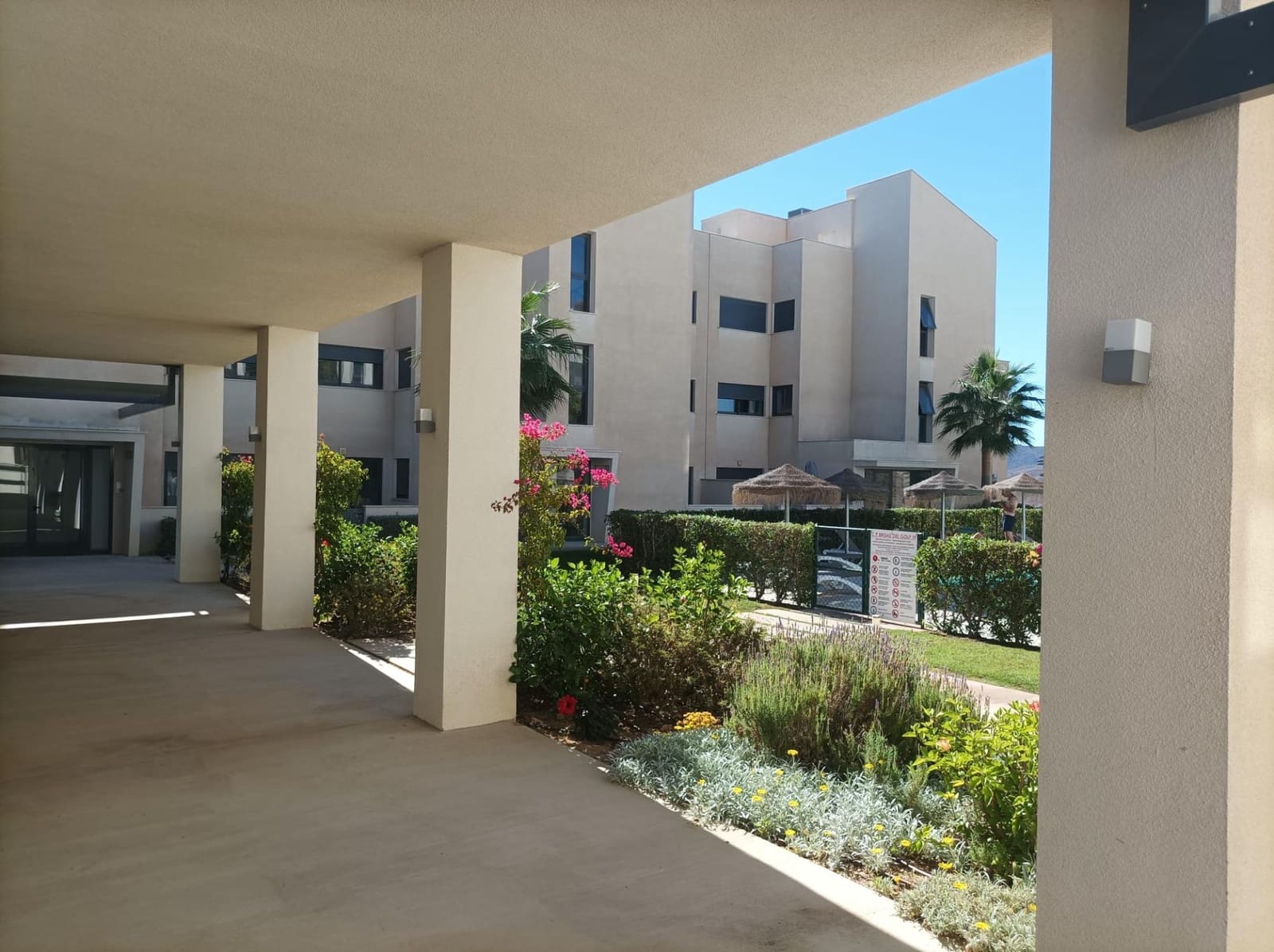 2 soverom Penthouse til salgs i Alhaurin Golf med svømmebasseng - € 340 000 (Ref: 9353623)