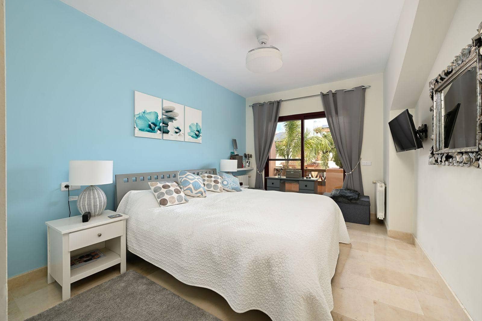 3 bedroom Townhouse for sale in Coin with pool - € 495,000 (Ref: 9591296)