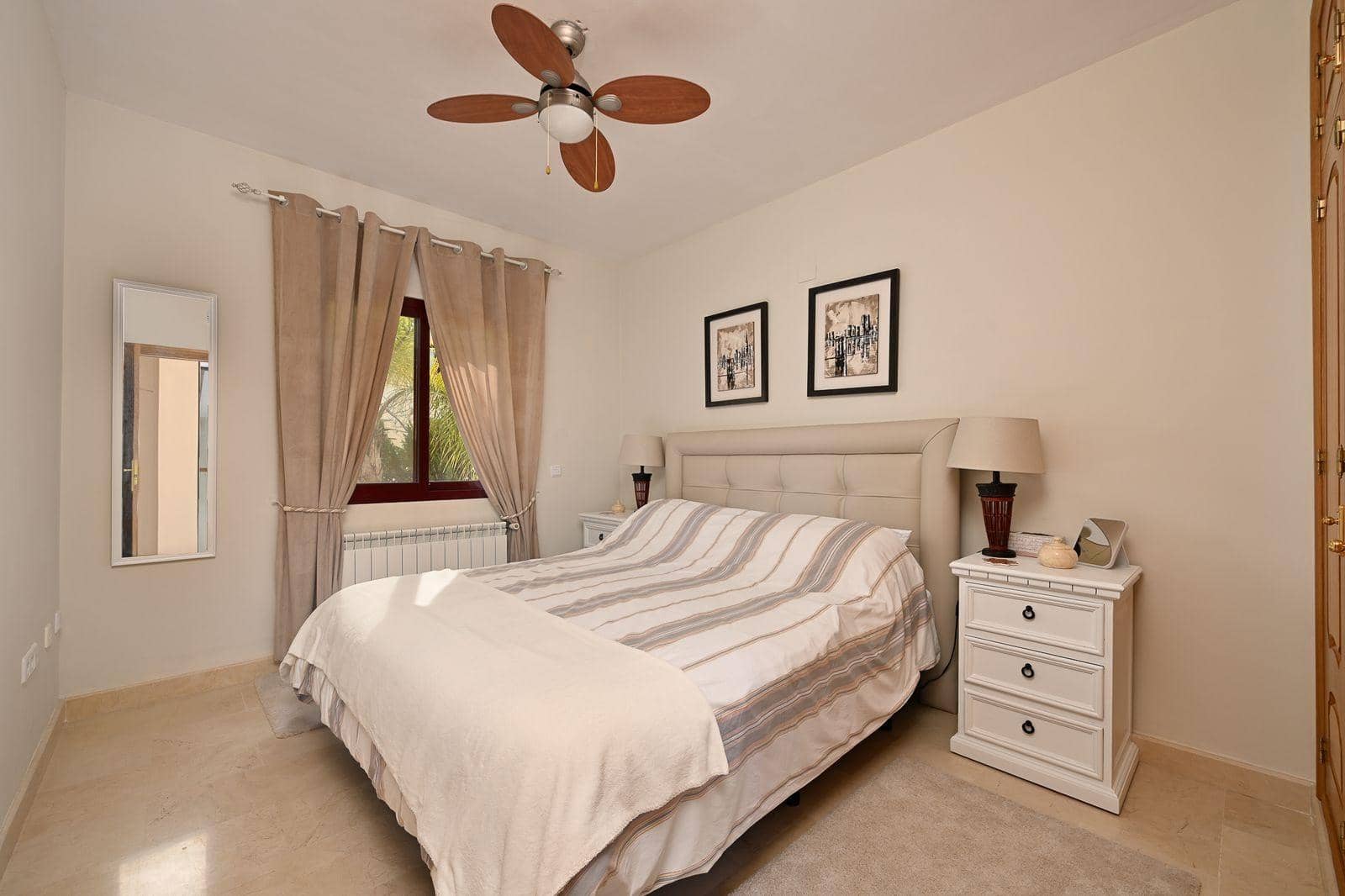 3 bedroom Townhouse for sale in Coin with pool - € 495,000 (Ref: 9591296)