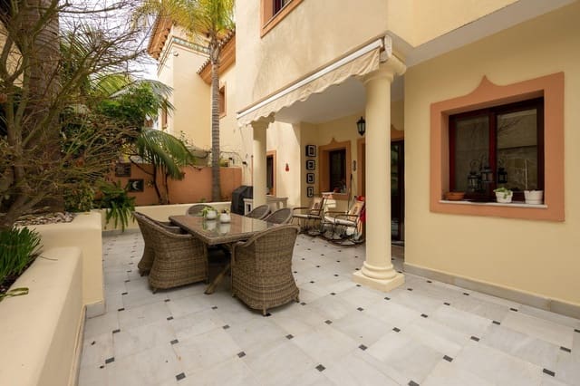 Casa de 3 habitaciones en Coín en venta con piscina - 495.000 € (Ref: 9591296)