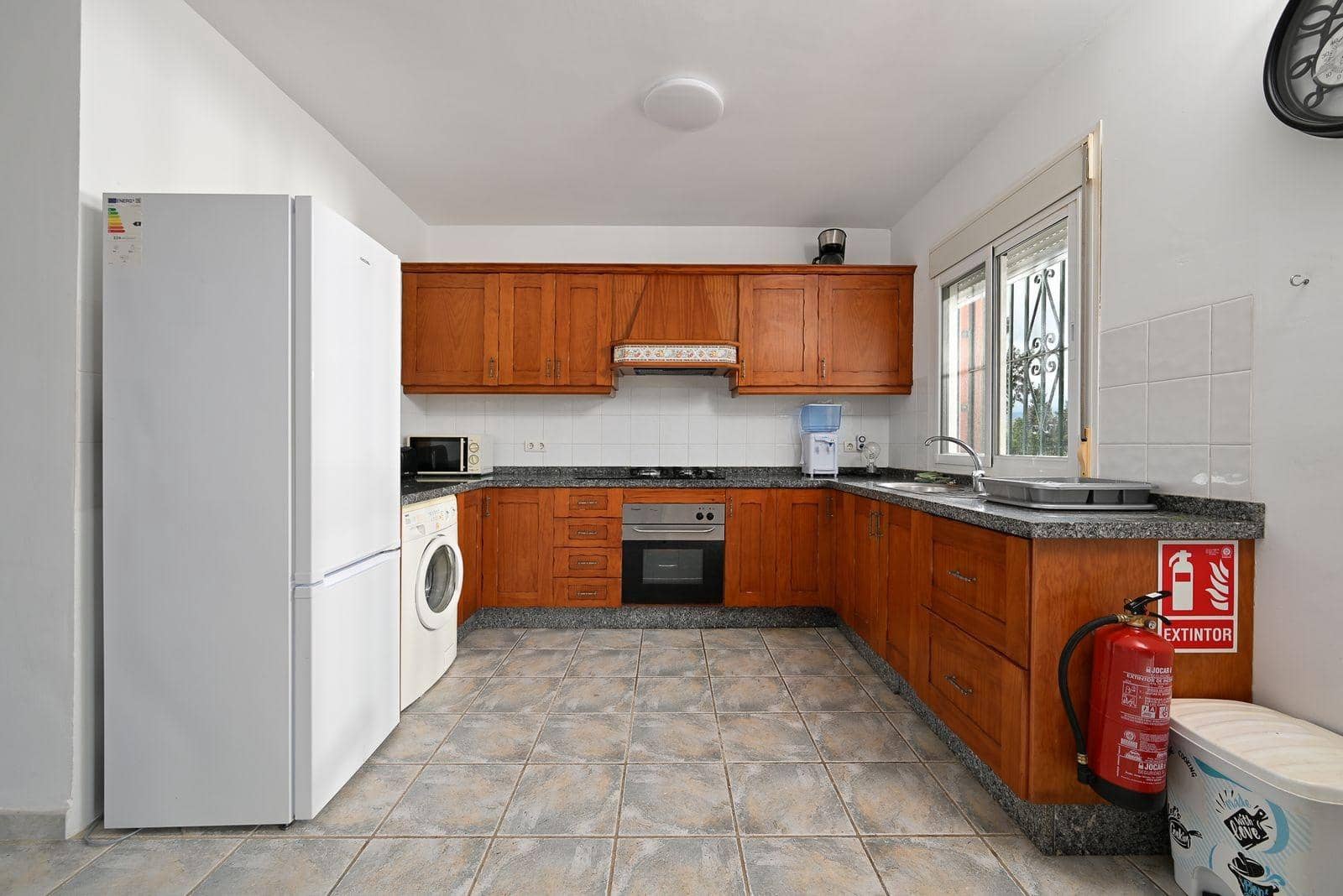 2 makuuhuone Maalaistalo myytävänä paikassa Coin mukana uima-altaan - 349 500 € (Ref: 9596134)