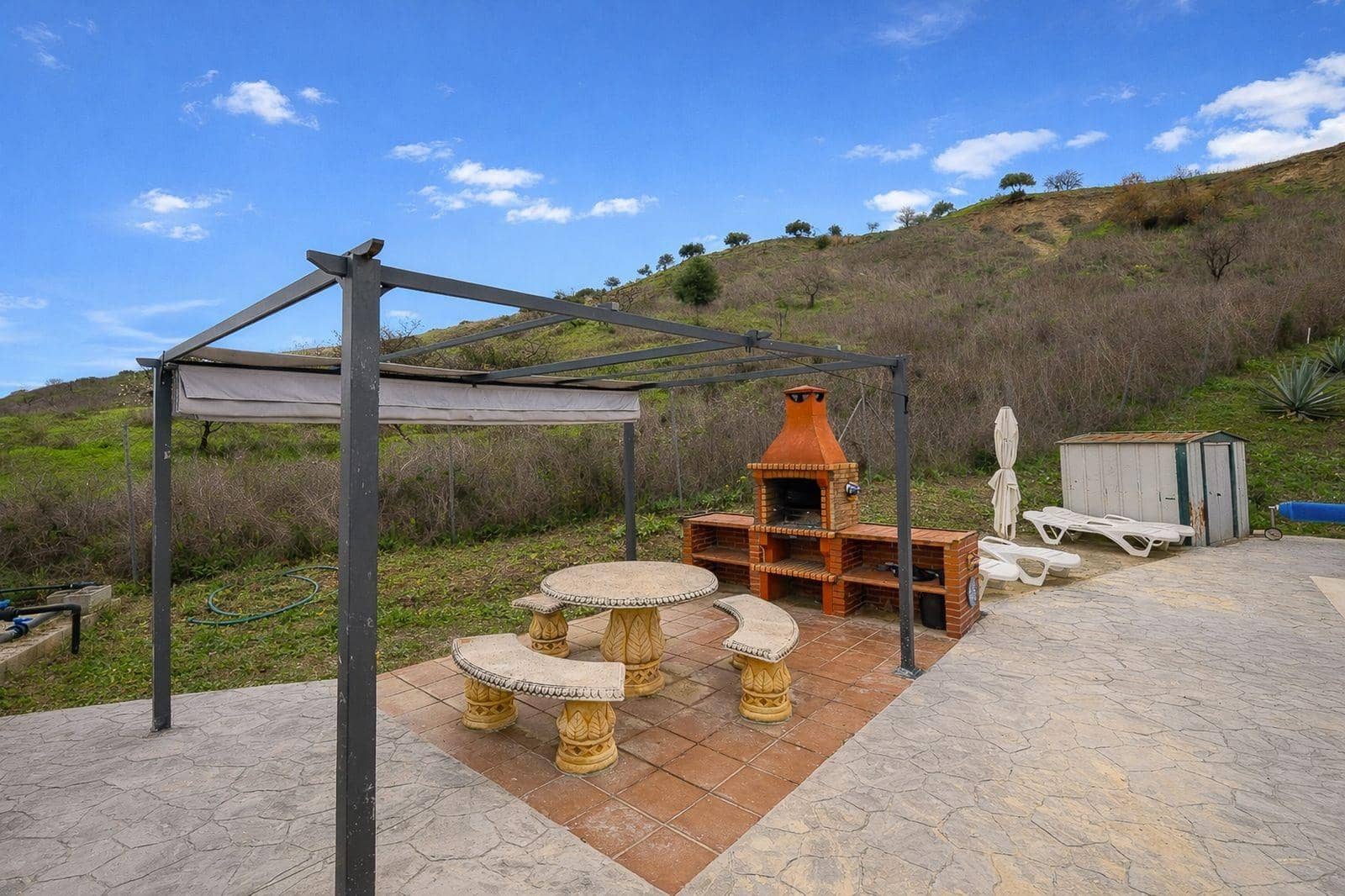 2 makuuhuone Maalaistalo myytävänä paikassa Coin mukana uima-altaan - 349 500 € (Ref: 9596134)