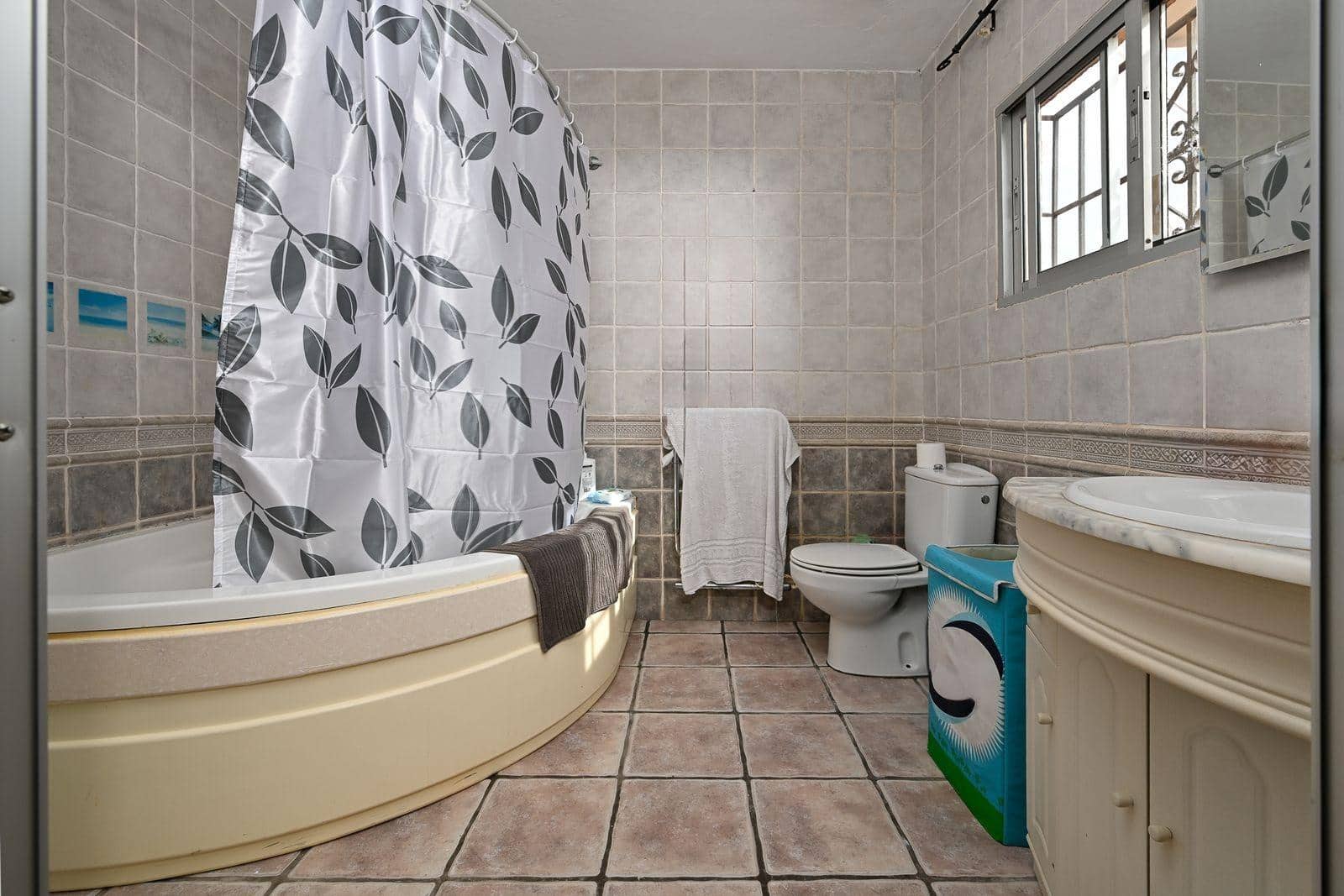 5 bedroom Finca/Country House for sale in Alhaurin el Grande with pool - € 550,000 (Ref: 9608079)