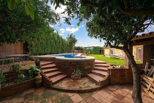 5 bedroom Finca/Country House for sale in Alhaurín el Grande with pool - € 550,000 (Ref: 9608079)