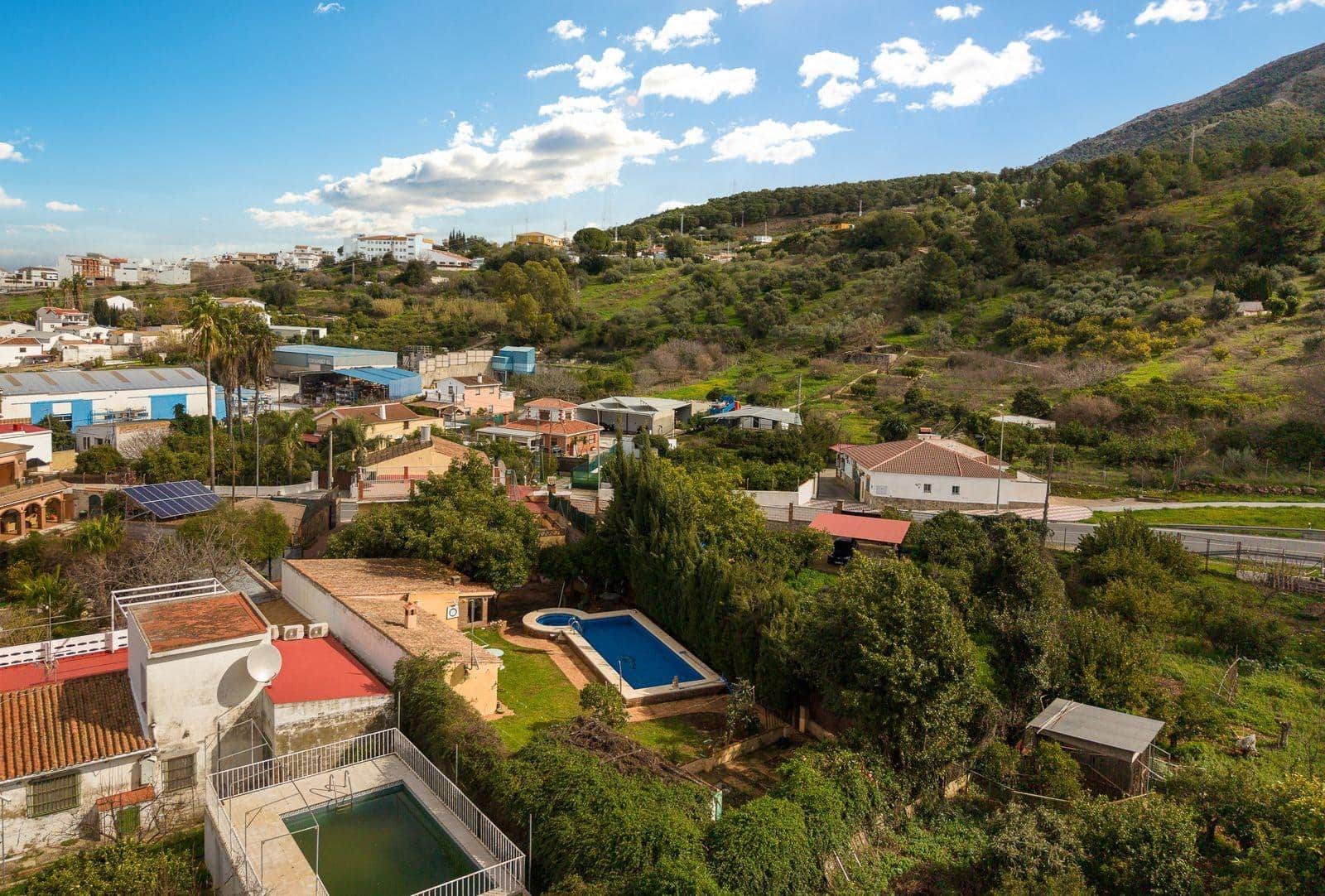 5 bedroom Finca/Country House for sale in Alhaurin el Grande with pool - € 550,000 (Ref: 9608079)