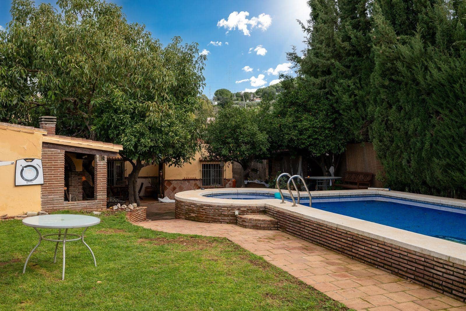 5 bedroom Finca/Country House for sale in Alhaurin el Grande with pool - € 550,000 (Ref: 9608079)