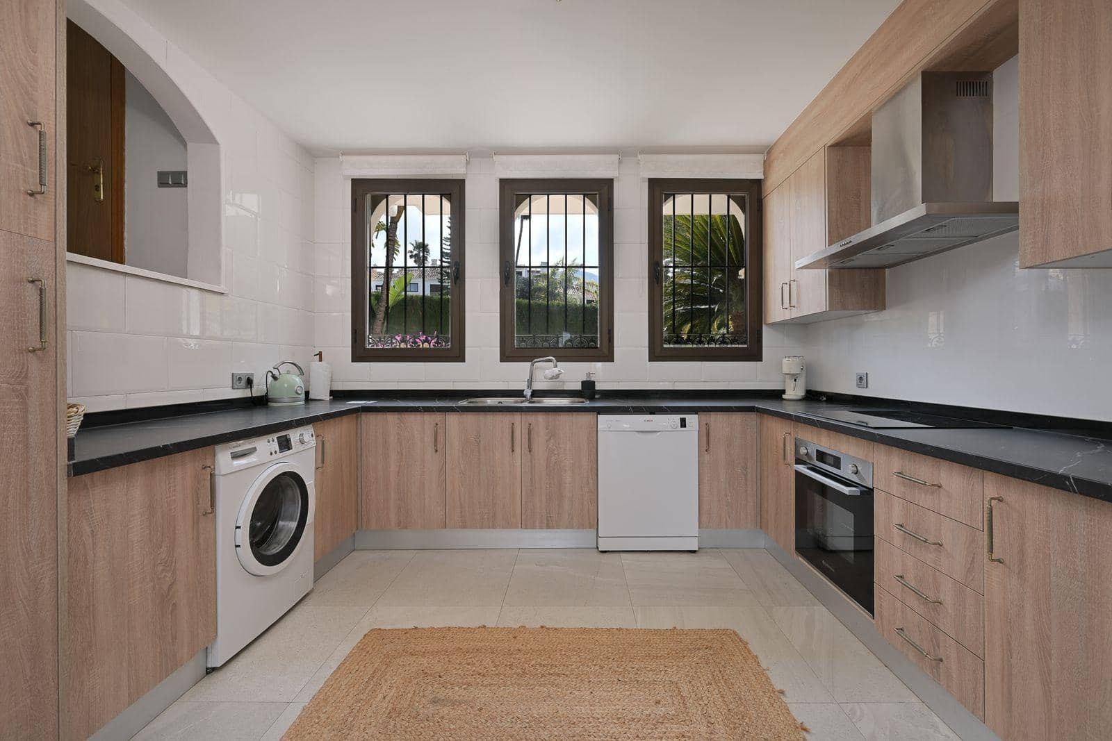 Pareado de 3 habitaciones en Alhaurín el Grande en venta con piscina - 449.500 € (Ref: 9738571)