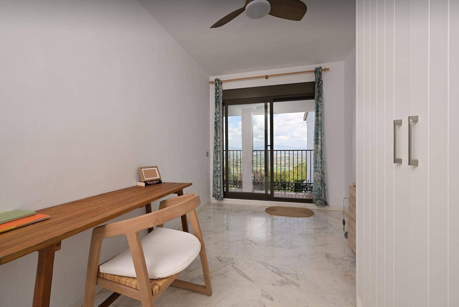 Pareado de 3 habitaciones en Alhaurín el Grande en venta con piscina - 449.500 € (Ref: 9738571)