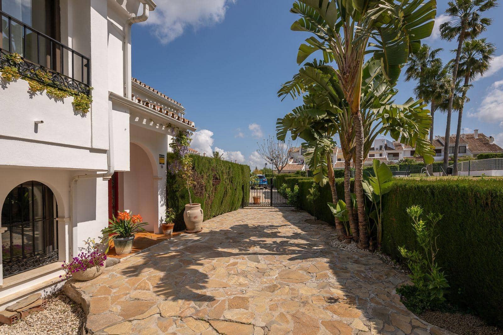 Pareado de 3 habitaciones en Alhaurín el Grande en venta con piscina - 449.500 € (Ref: 9738571)