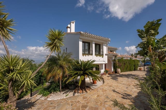 Pareado de 3 habitaciones en Alhaurín el Grande en venta con piscina - 449.500 € (Ref: 9738571)