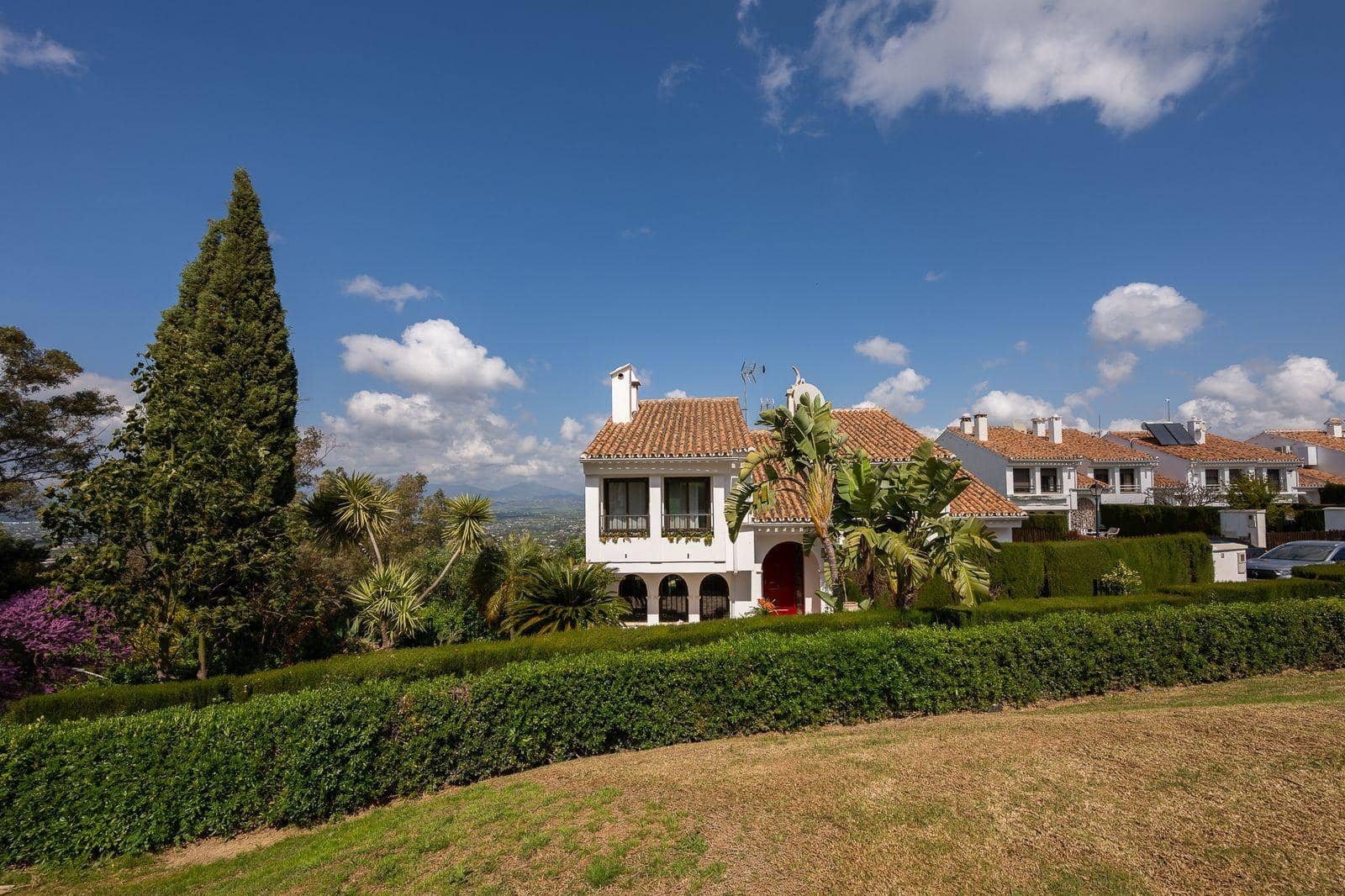 Pareado de 3 habitaciones en Alhaurín el Grande en venta con piscina - 449.500 € (Ref: 9738571)