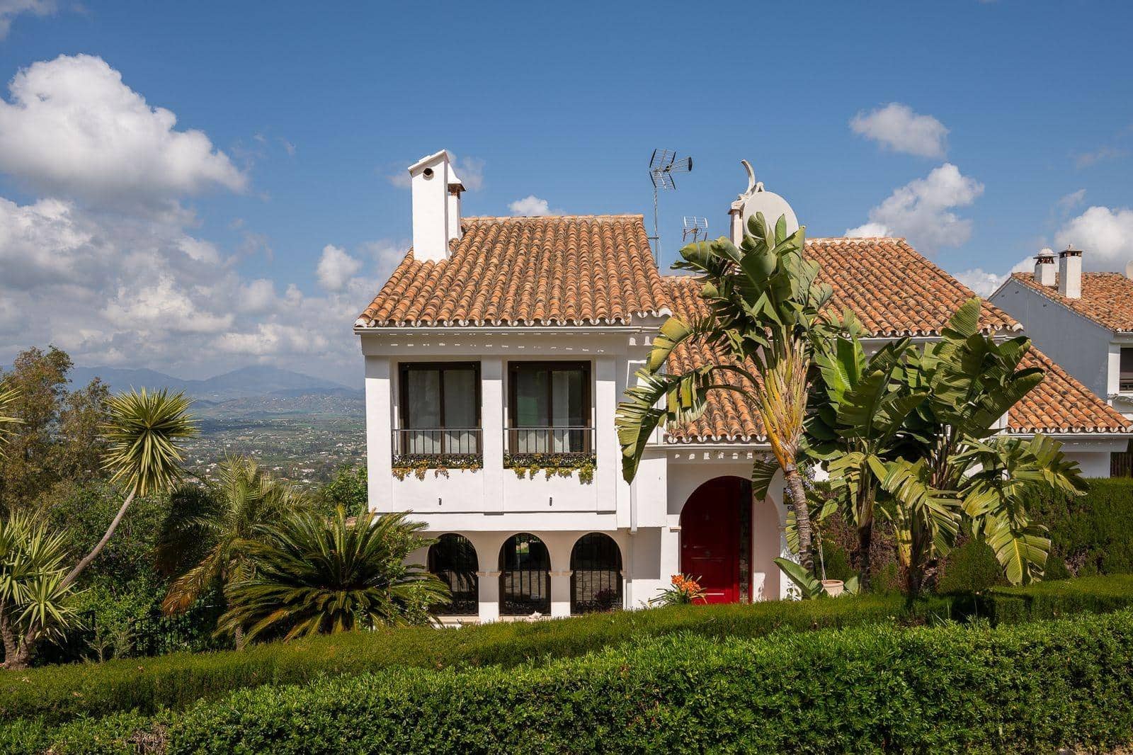 Pareado de 3 habitaciones en Alhaurín el Grande en venta con piscina - 449.500 € (Ref: 9738571)