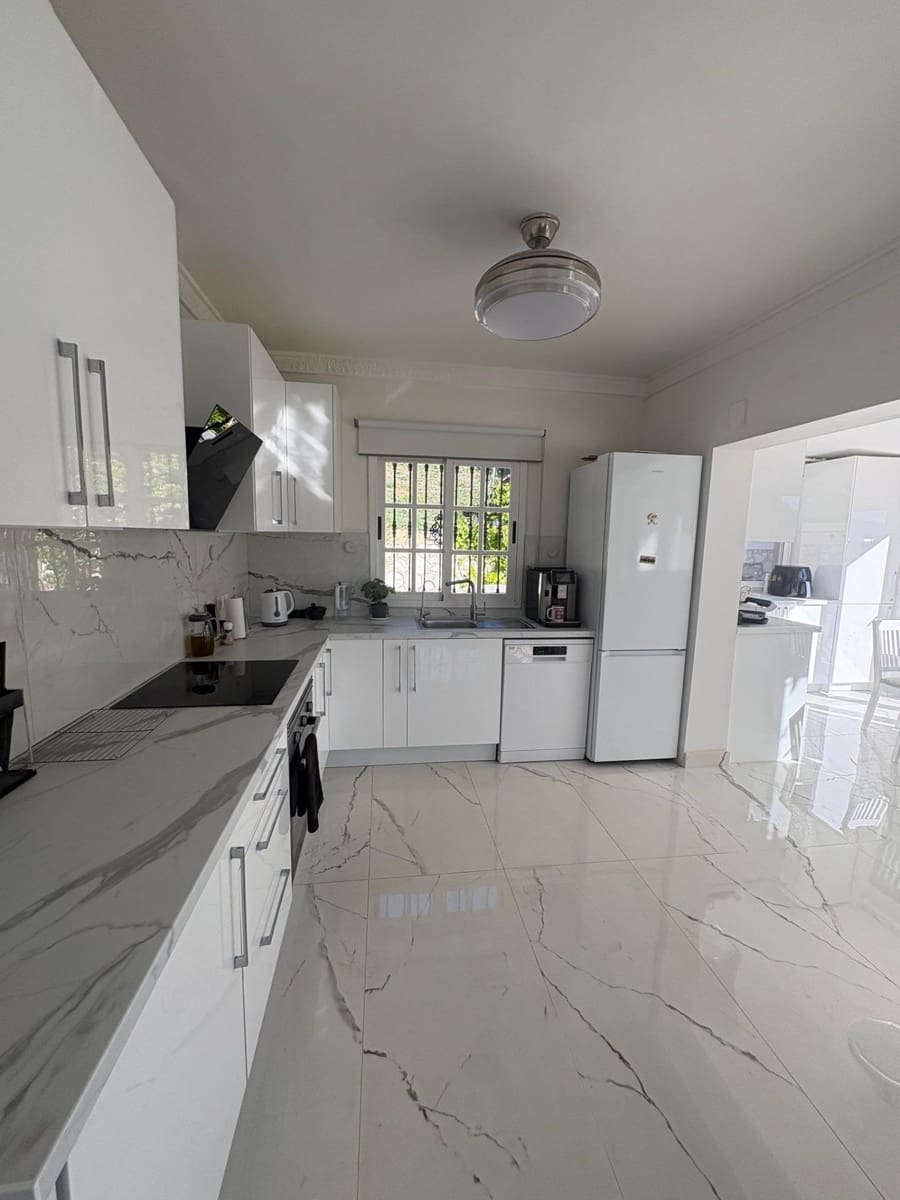 3 sovrum Finca/Hus på landet till salu i Coin med pool - 599 000 € (Ref: 9748071)