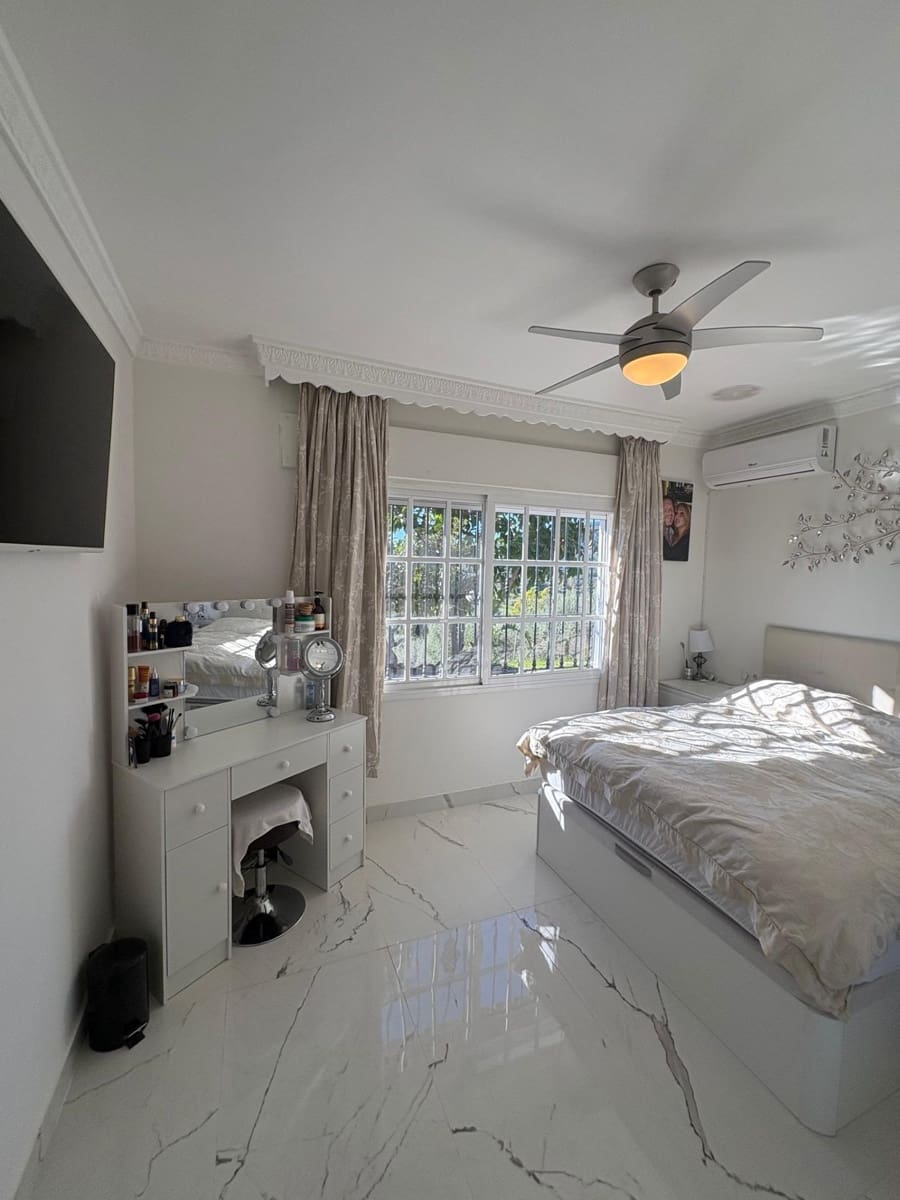 3 sovrum Finca/Hus på landet till salu i Coin med pool - 599 000 € (Ref: 9748071)