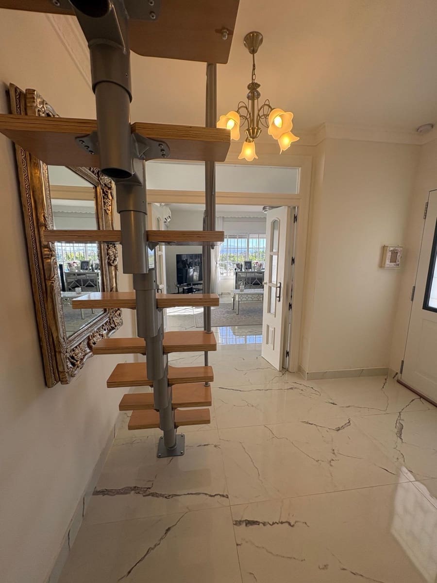 3 sovrum Finca/Hus på landet till salu i Coin med pool - 599 000 € (Ref: 9748071)