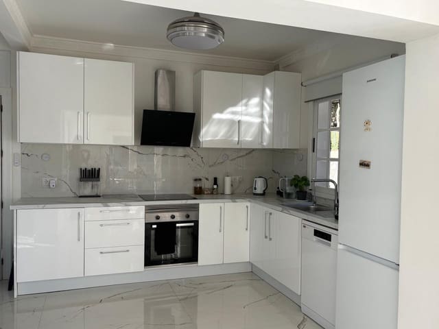 3 sovrum Finca/Hus på landet till salu i Coín med pool - 599 000 € (Ref: 9748071)