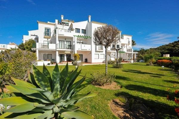 2 soveværelse Lejlighed til salg i Alhaurín Golf, Alhaurín el Grande med swimmingpool - € 296.000 (Ref: 9752037)