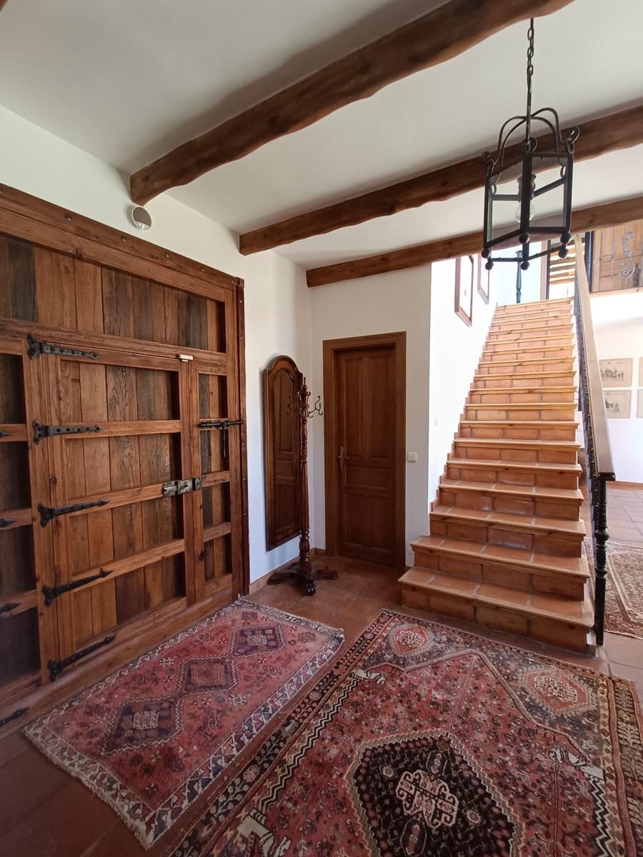 8 sypialnia Finka/Dom wiejski na sprzedaż w Coin z basenem garażem - 2 400 000 € (Ref: 9755692)