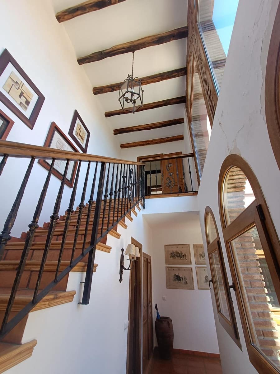 8 sypialnia Finka/Dom wiejski na sprzedaż w Coin z basenem garażem - 2 400 000 € (Ref: 9755692)