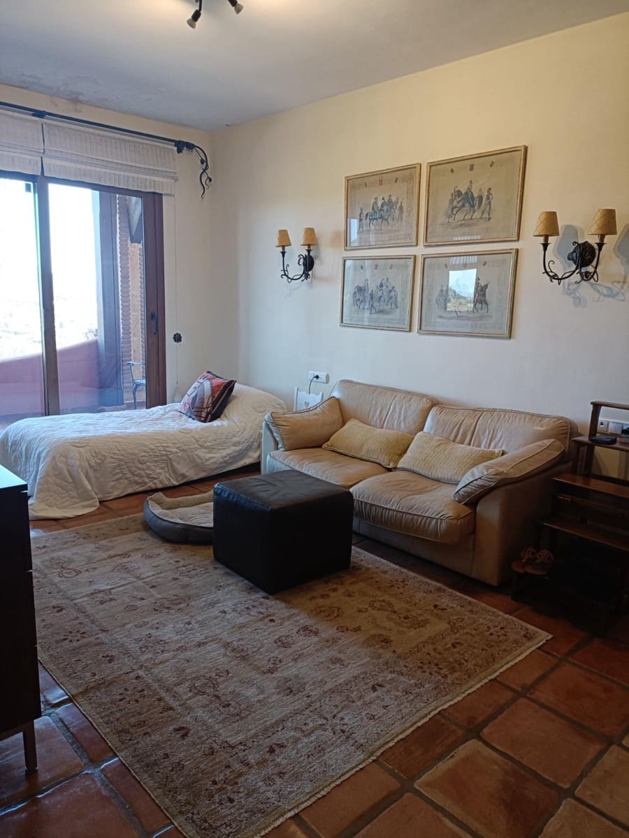 8 sypialnia Finka/Dom wiejski na sprzedaż w Coin z basenem garażem - 2 400 000 € (Ref: 9755692)