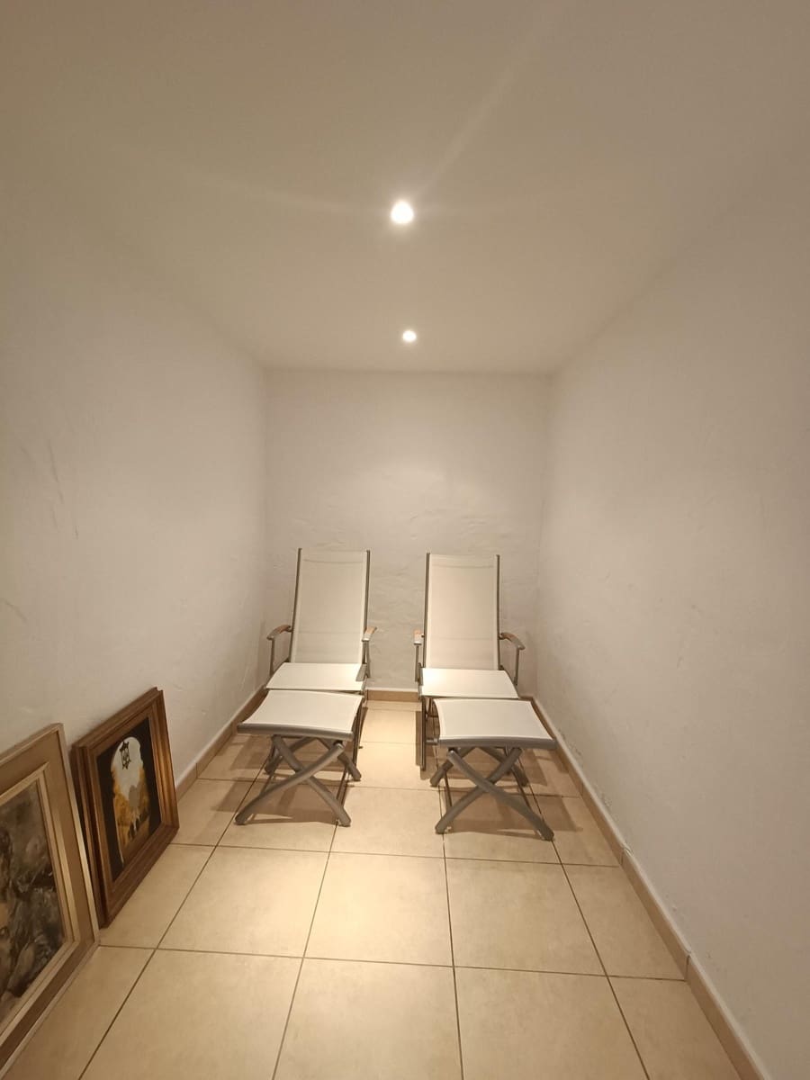 8 sypialnia Finka/Dom wiejski na sprzedaż w Coin z basenem garażem - 2 400 000 € (Ref: 9755692)