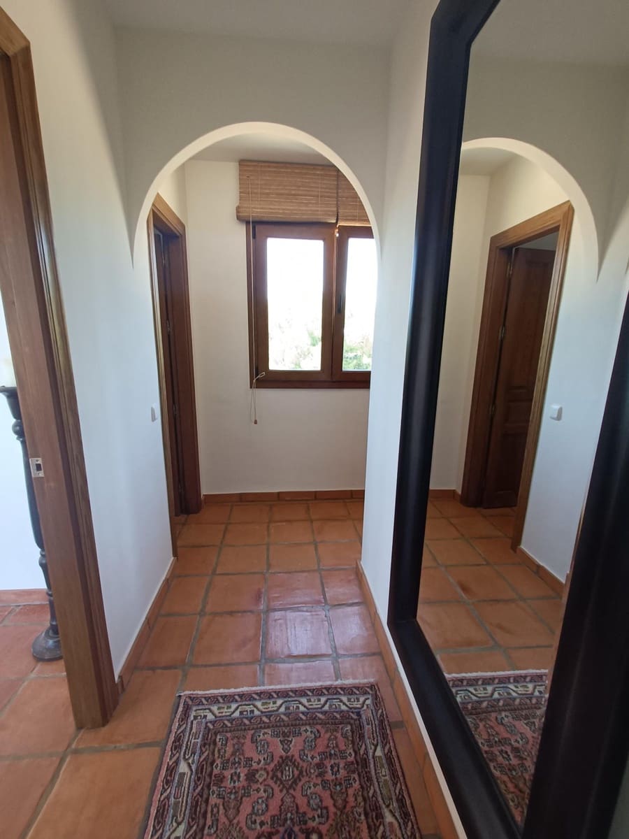 8 sypialnia Finka/Dom wiejski na sprzedaż w Coin z basenem garażem - 2 400 000 € (Ref: 9755692)