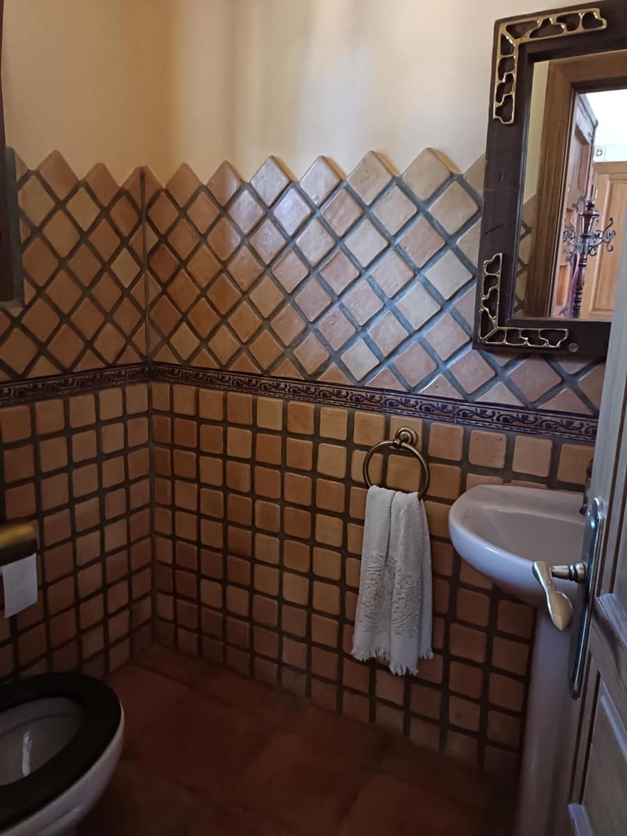 8 sypialnia Finka/Dom wiejski na sprzedaż w Coin z basenem garażem - 2 400 000 € (Ref: 9755692)