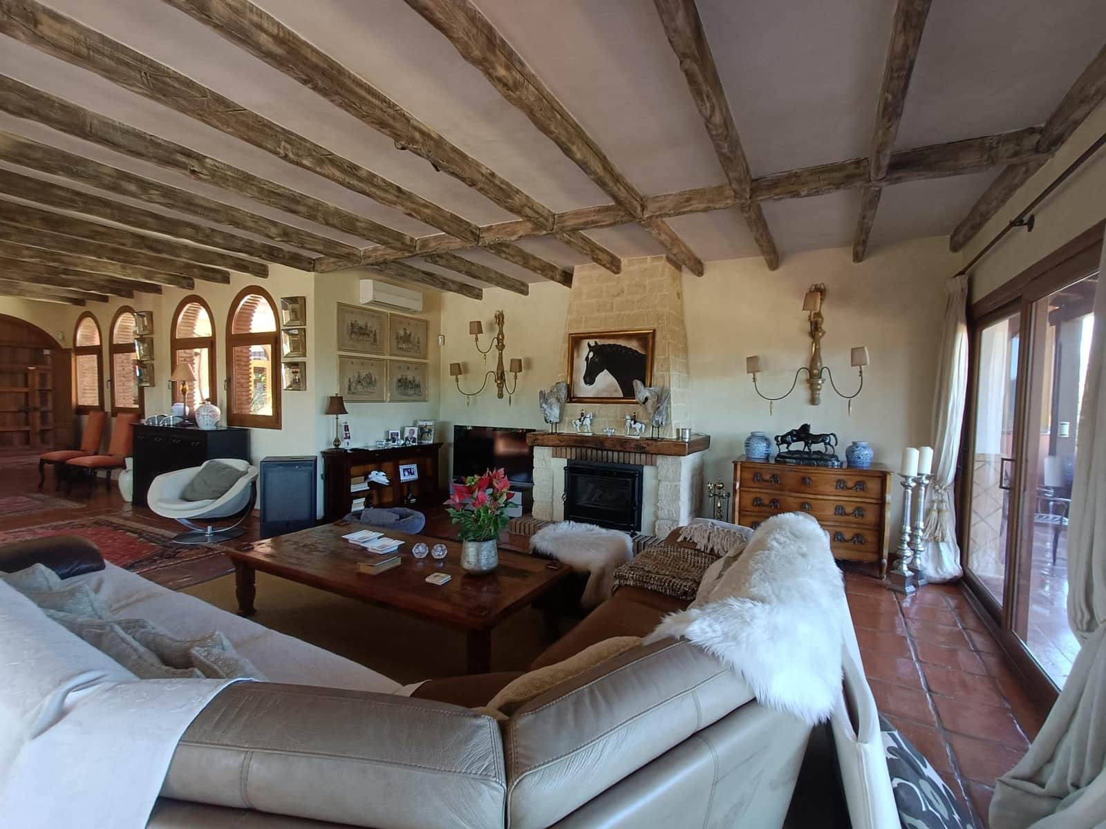 8 sypialnia Finka/Dom wiejski na sprzedaż w Coin z basenem garażem - 2 400 000 € (Ref: 9755692)