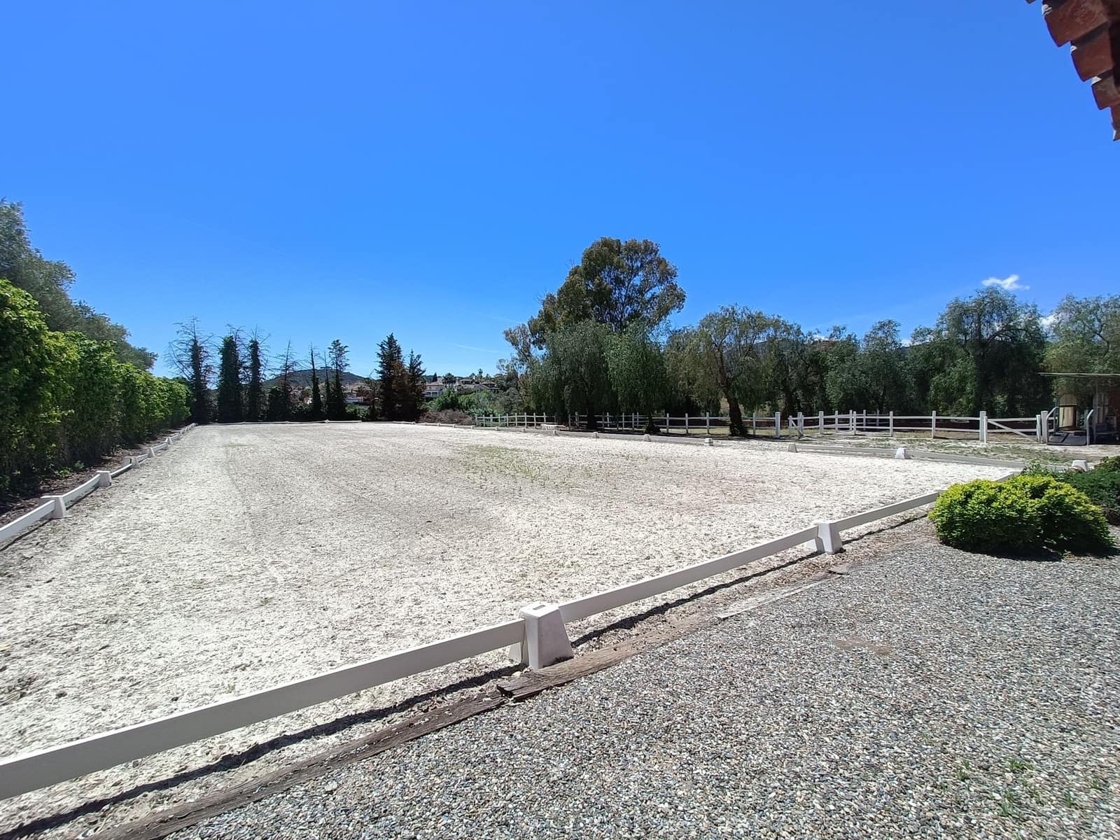 8 sypialnia Finka/Dom wiejski na sprzedaż w Coin z basenem garażem - 2 400 000 € (Ref: 9755692)