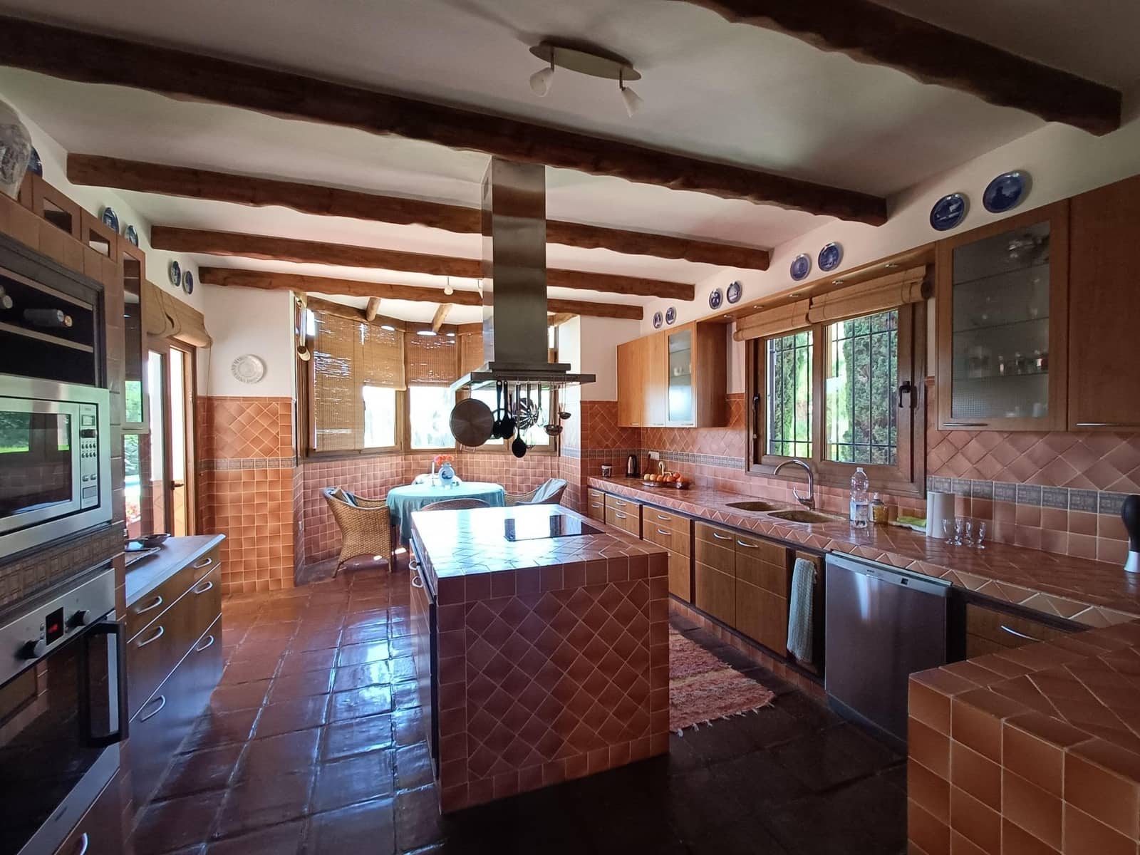 8 sypialnia Finka/Dom wiejski na sprzedaż w Coin z basenem garażem - 2 400 000 € (Ref: 9755692)