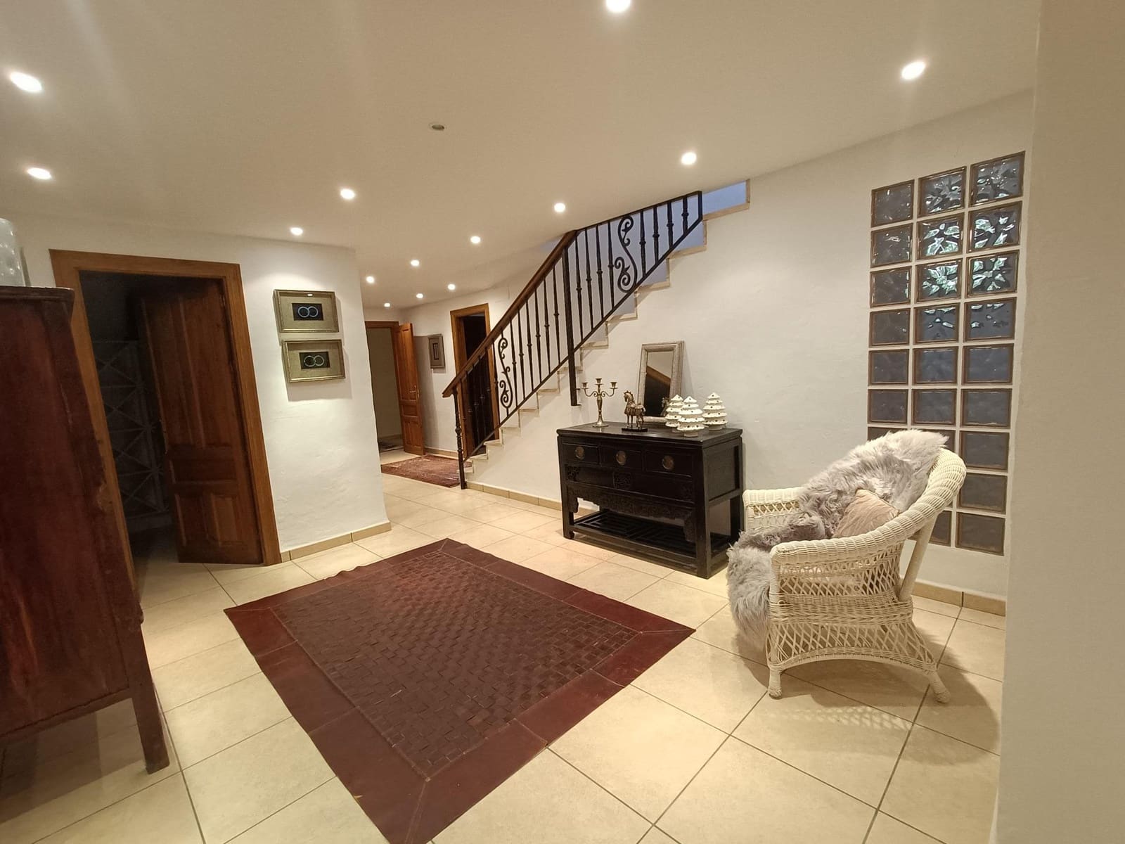 8 sypialnia Finka/Dom wiejski na sprzedaż w Coin z basenem garażem - 2 400 000 € (Ref: 9755692)