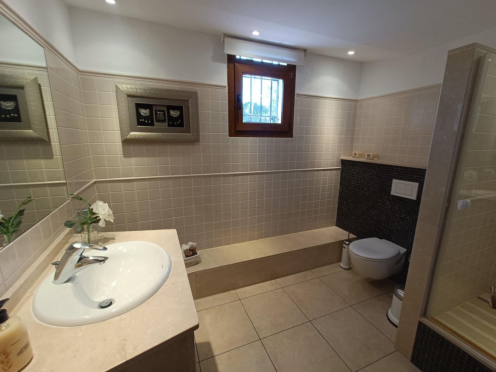 8 sypialnia Finka/Dom wiejski na sprzedaż w Coin z basenem garażem - 2 400 000 € (Ref: 9755692)