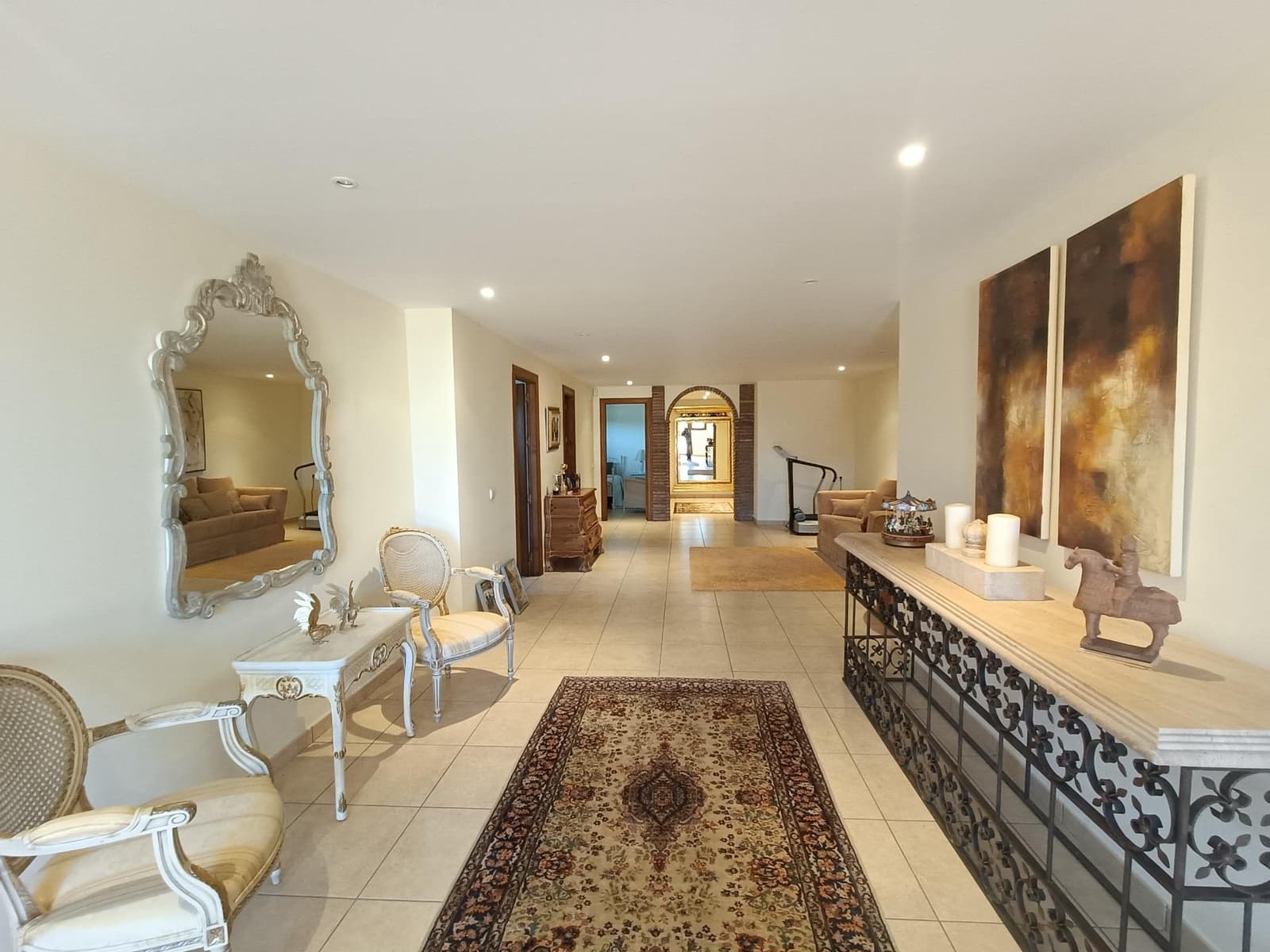 8 sypialnia Finka/Dom wiejski na sprzedaż w Coin z basenem garażem - 2 400 000 € (Ref: 9755692)