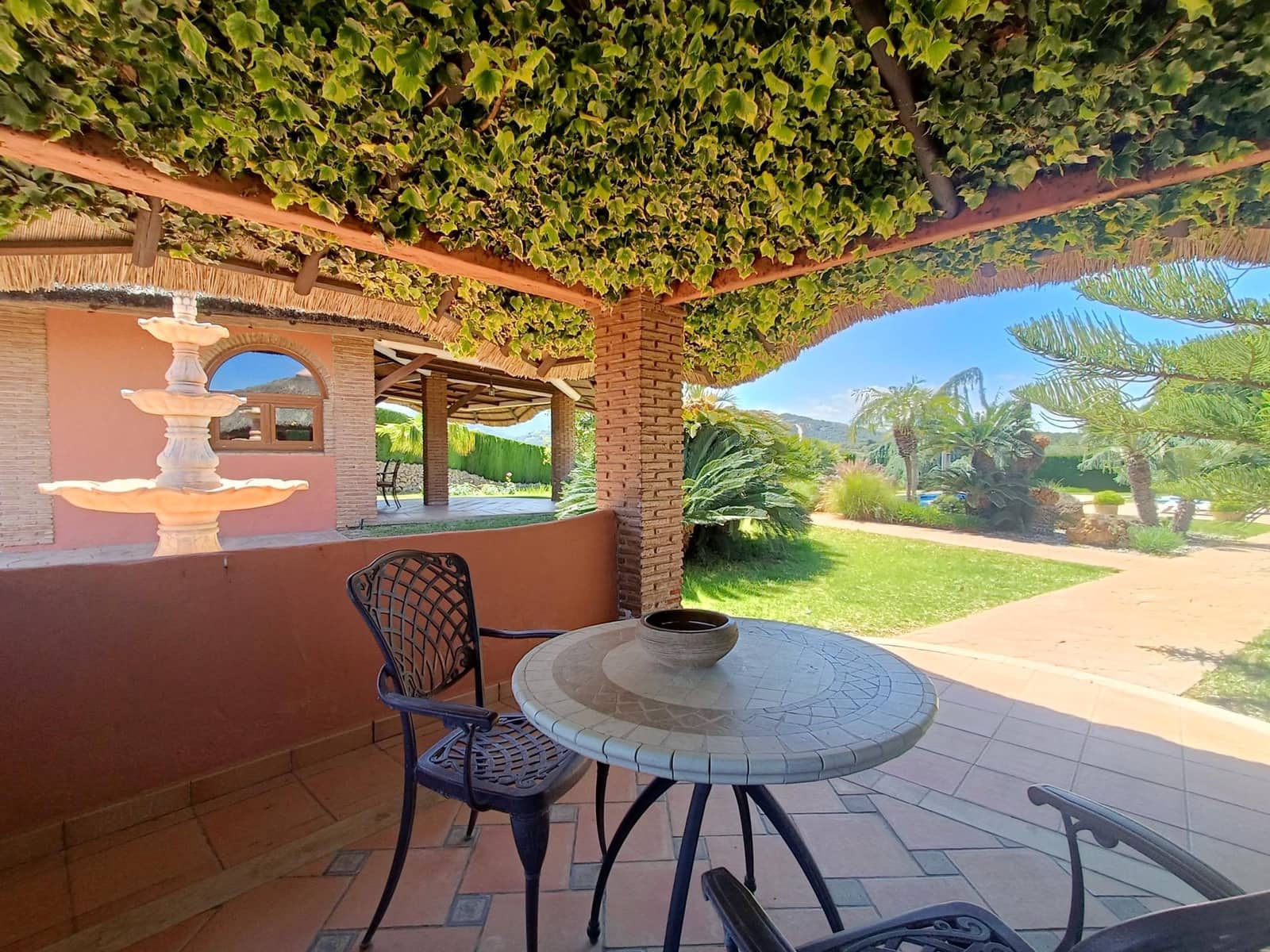 8 sypialnia Finka/Dom wiejski na sprzedaż w Coin z basenem garażem - 2 400 000 € (Ref: 9755692)