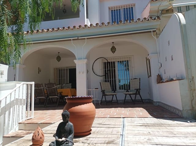 4 bedroom Terraced Villa for sale in Alhaurín el Grande with pool - € 369,000 (Ref: 9860107)