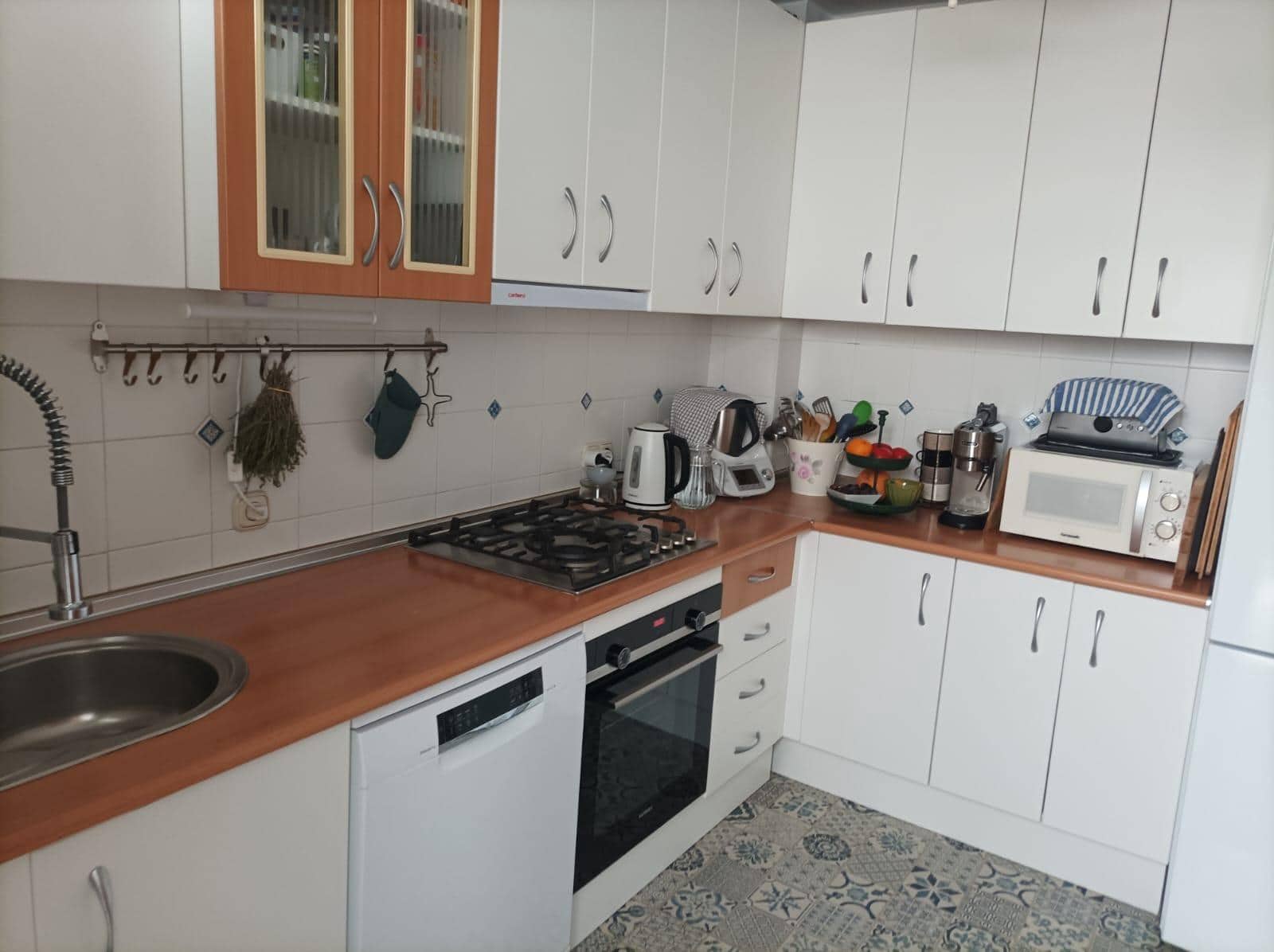 4 makuuhuone Rivitalo myytävänä paikassa Alhaurin el Grande mukana uima-altaan - 369 000 € (Ref: 9860107)