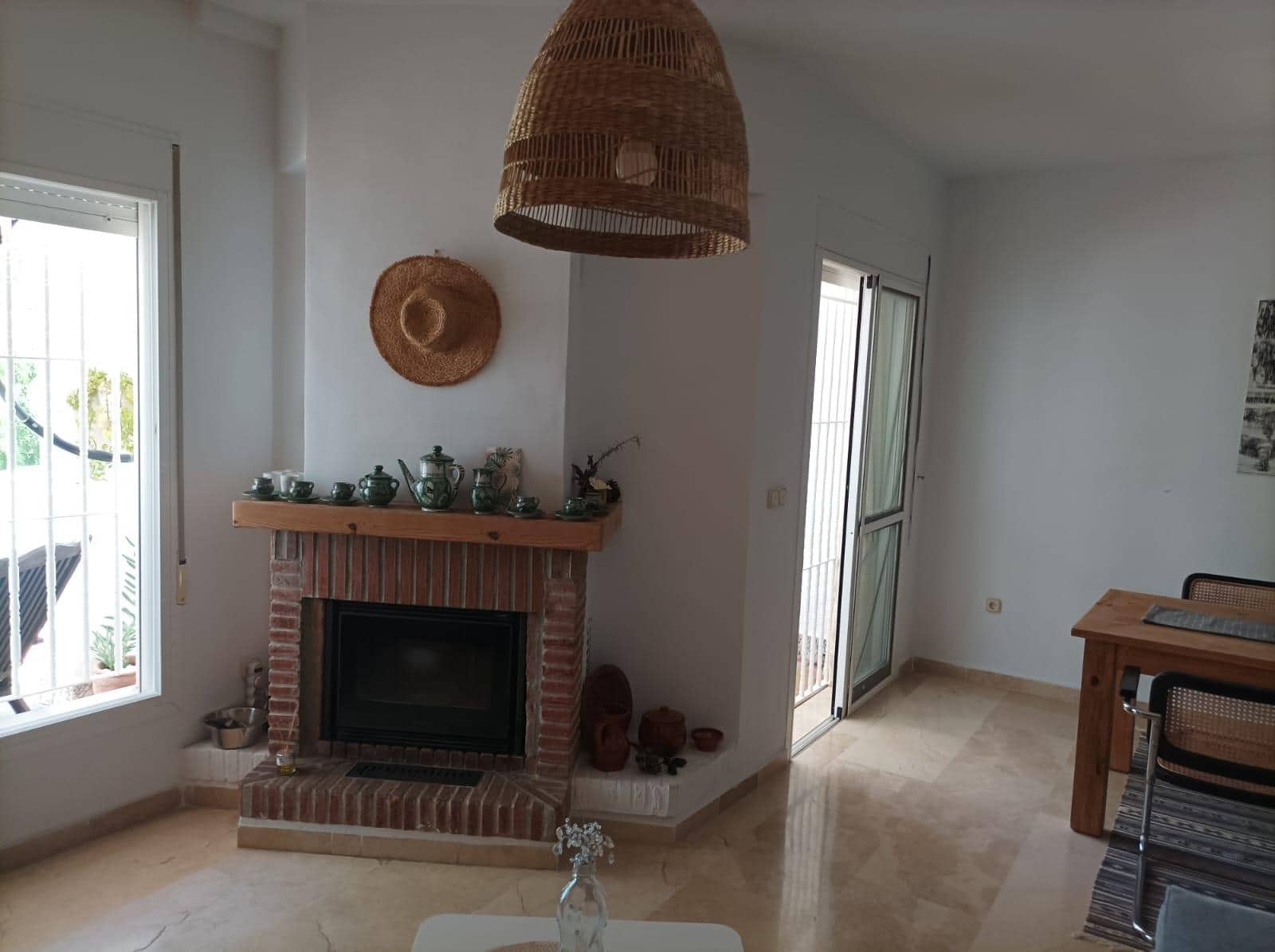 4 makuuhuone Rivitalo myytävänä paikassa Alhaurin el Grande mukana uima-altaan - 369 000 € (Ref: 9860107)