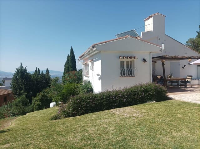 3 soverom Villa til salgs i Alhaurín el Grande med svømmebasseng garasje - € 549 000 (Ref: 9865210)