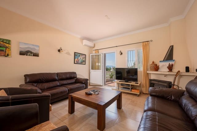 3 slaapkamer Villa te koop in Alhaurín el Grande met zwembad garage - € 549.000 (Ref: 9865210)