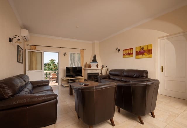 3 slaapkamer Villa te koop in Alhaurín el Grande met zwembad garage - € 549.000 (Ref: 9865210)