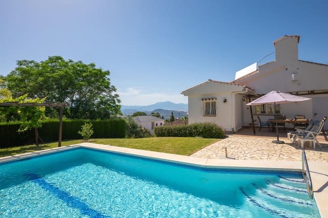 3 slaapkamer Villa te koop in Alhaurín el Grande met zwembad garage - € 549.000 (Ref: 9865210)