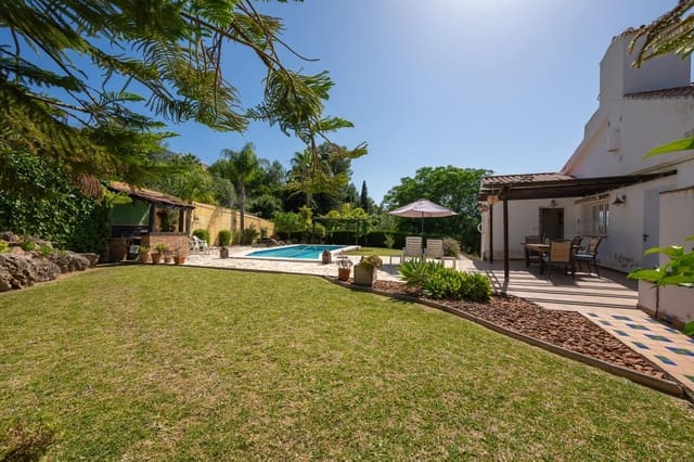 3 slaapkamer Villa te koop in Alhaurín el Grande met zwembad garage - € 549.000 (Ref: 9865210)