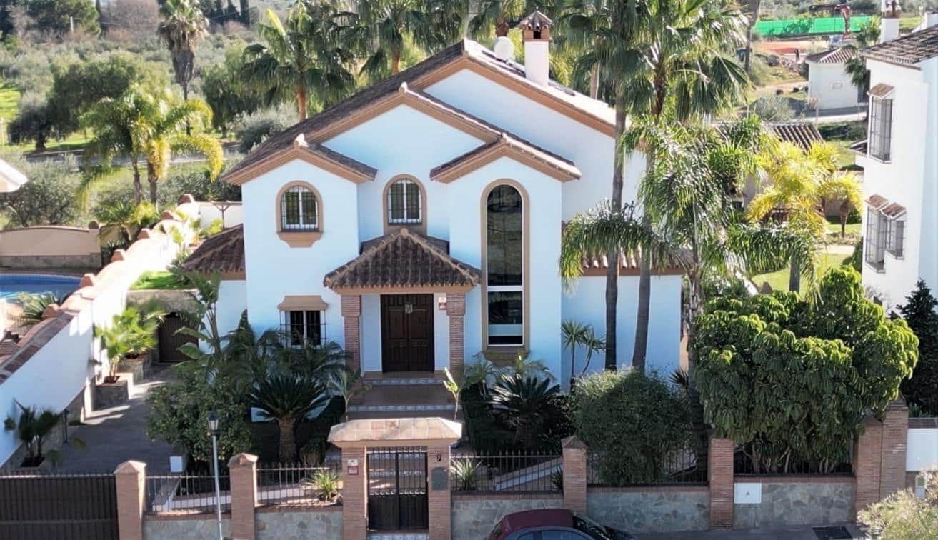 4 camera da letto Villa in vendita in Alhaurin el Grande con piscina - 795.000 € (Rif: 9876443)