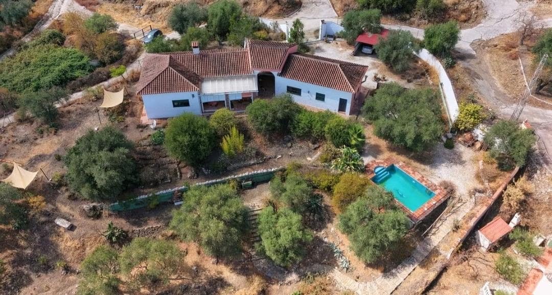 3 bedroom Finca/Country House for sale in Monda with pool garage - € 478,000 (Ref: 9888123)