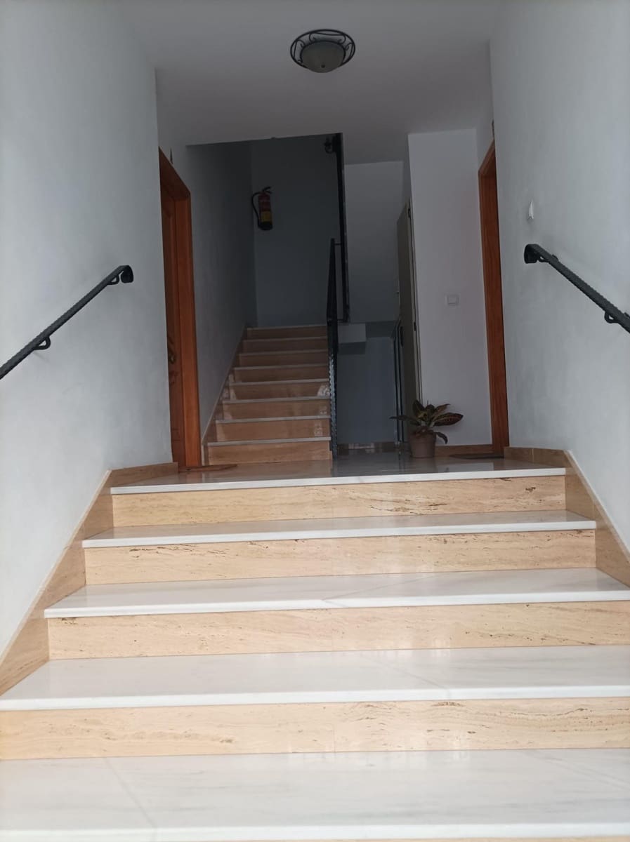 2 makuuhuone Kattohuoneisto myytävänä paikassa Alhaurin el Grande - 182 000 € (Ref: 9908047)